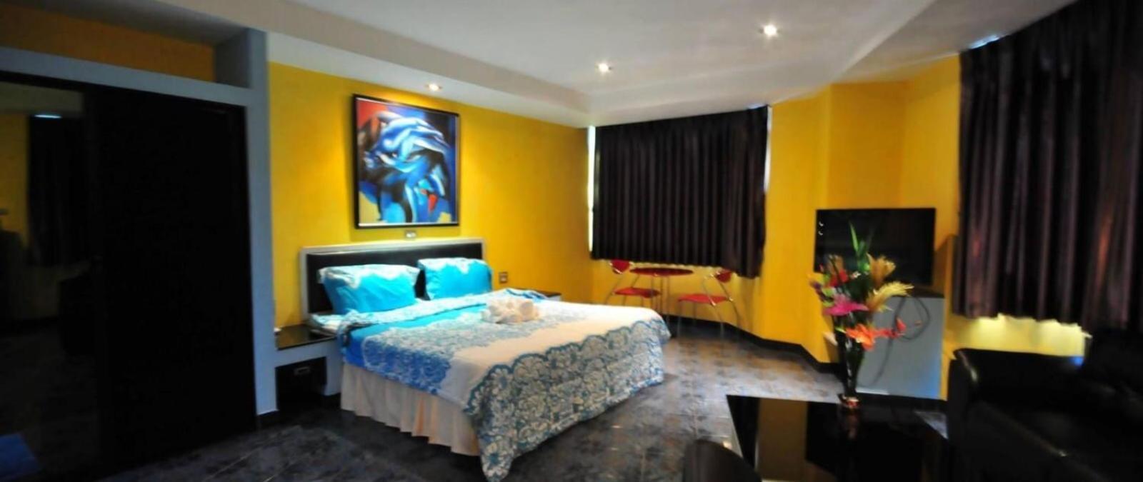 Koenig Hotel Pattaya Near Walking Street Екстериор снимка